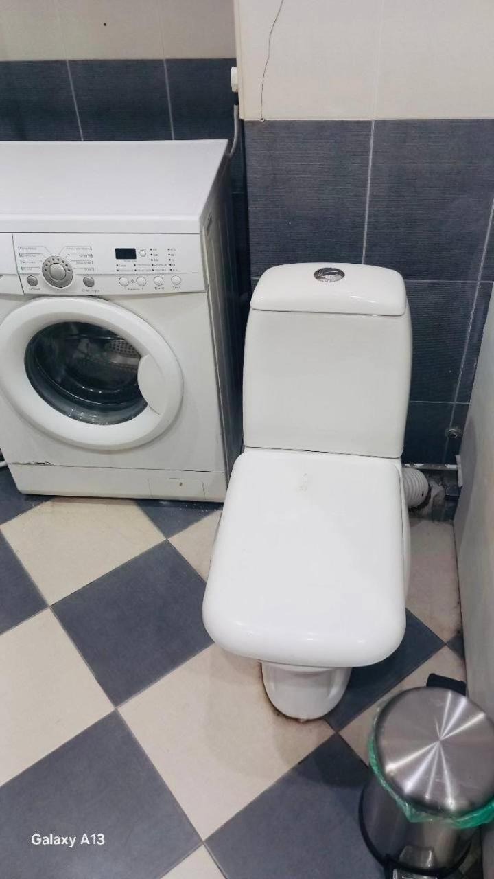 Olympic Hostel Yerevan Bagian luar foto