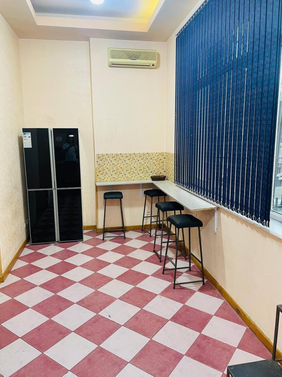 Olympic Hostel Yerevan Bagian luar foto