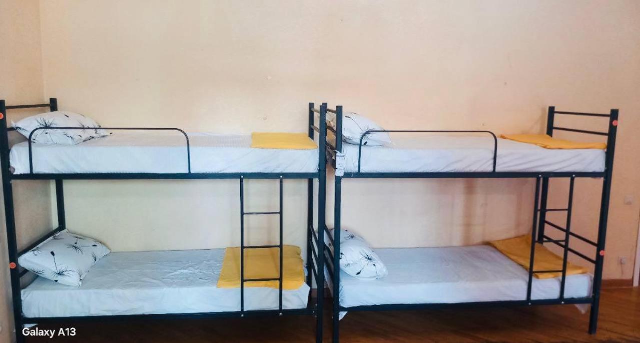 Olympic Hostel Yerevan Bagian luar foto